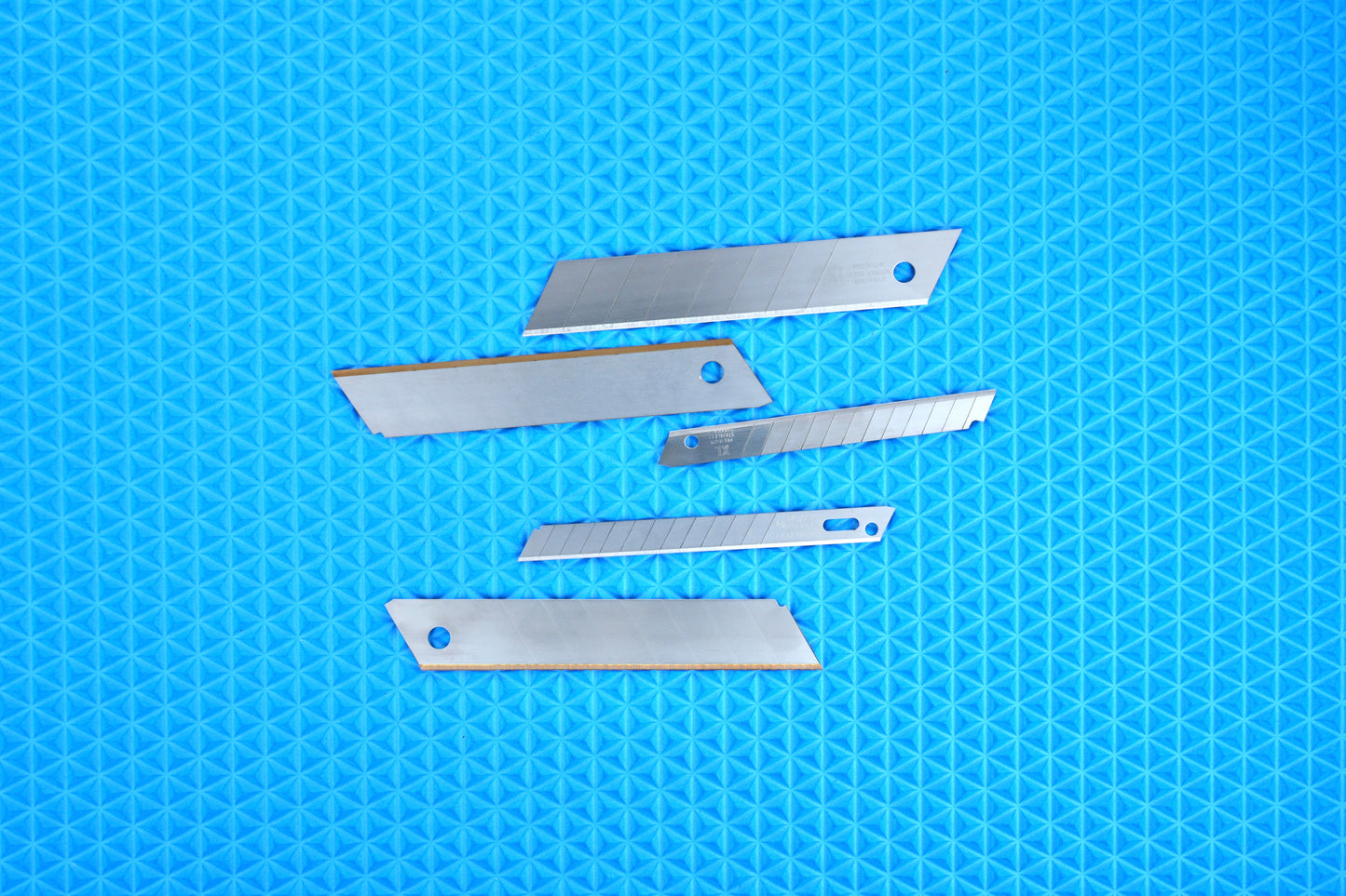 SNAP-OFF BLADES
